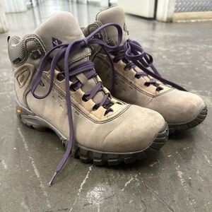 COPY - Vasque Talus Mid UltraDry Hiking Boots - Women's